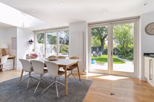 Kitchen/diner- click for photo gallery